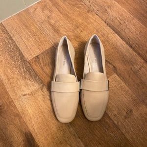 Gianni Bini Cream color suede loafers' shoes, size 6.5M